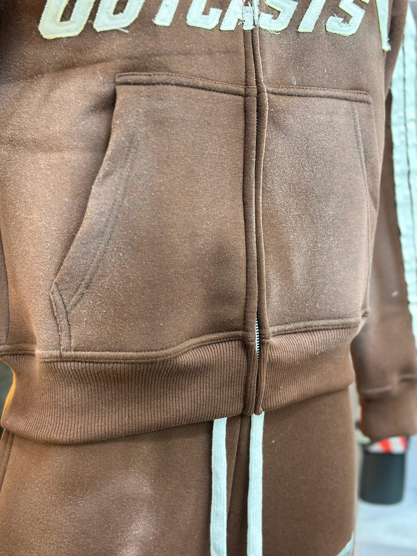 “Chocolate” Outcasts Set